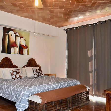 Casa Los Relojes Альенде Экстерьер фото